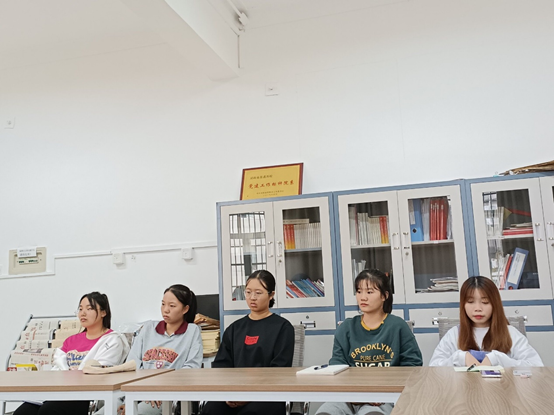 1634779305316694.png blob.png