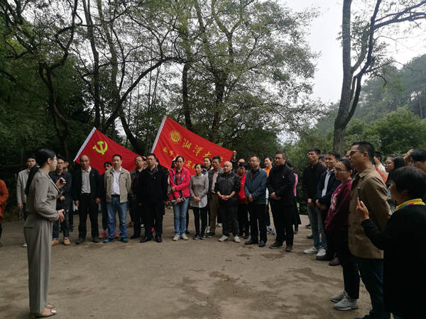 1571146261630519.jpg 20191012_赴韶山开展革命传统教育-现场教学_副本.jpg