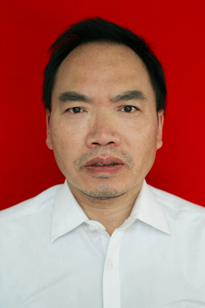 1538195588880513.jpg 曾红云_副本.jpg